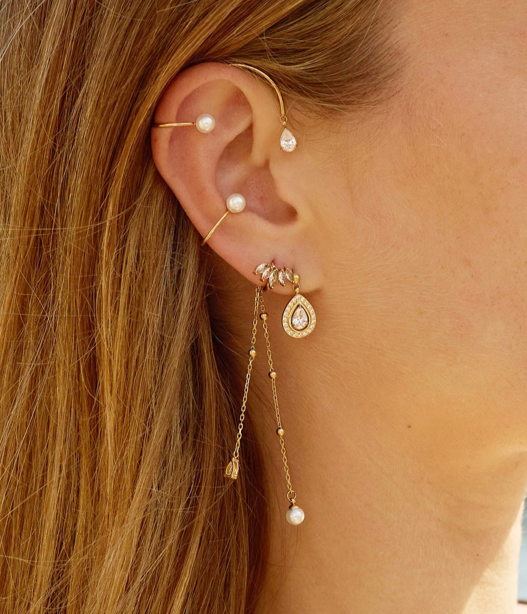 Orecchino singolo sinistro ZAG Bijoux con perle e zirconi dorato