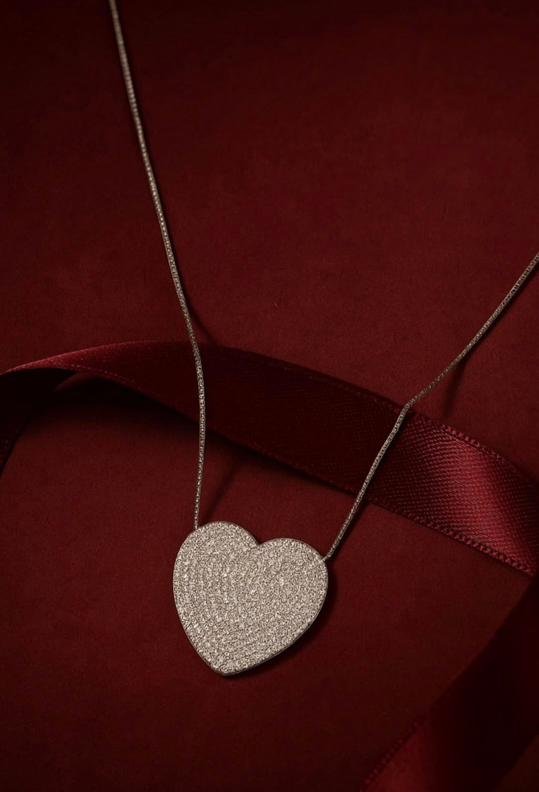 Collana cuore in festa