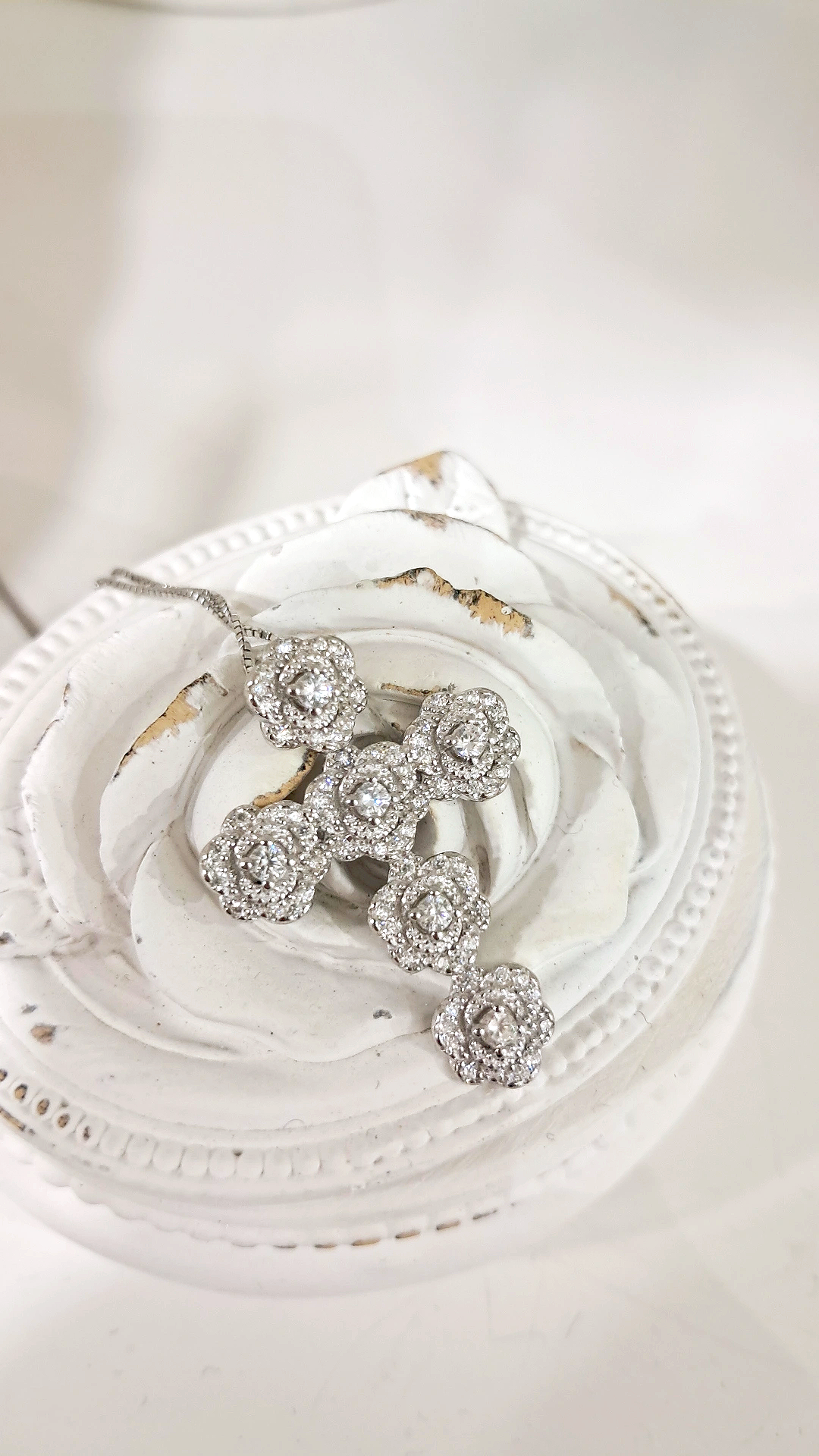 Collana croce Camy