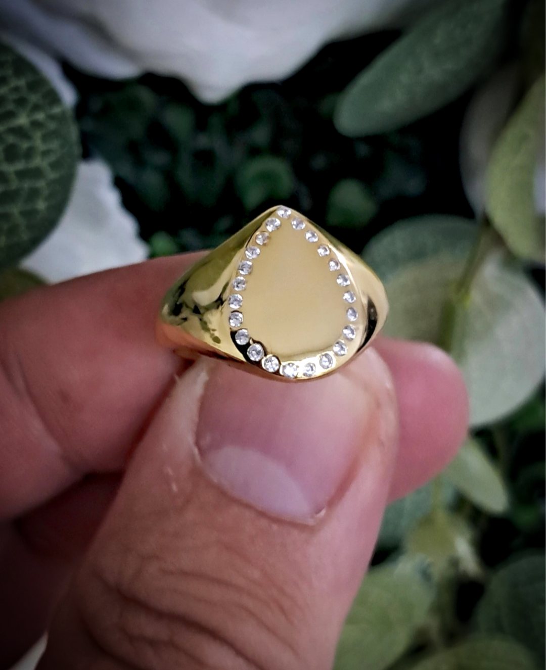 Anello chevalier goccia lux